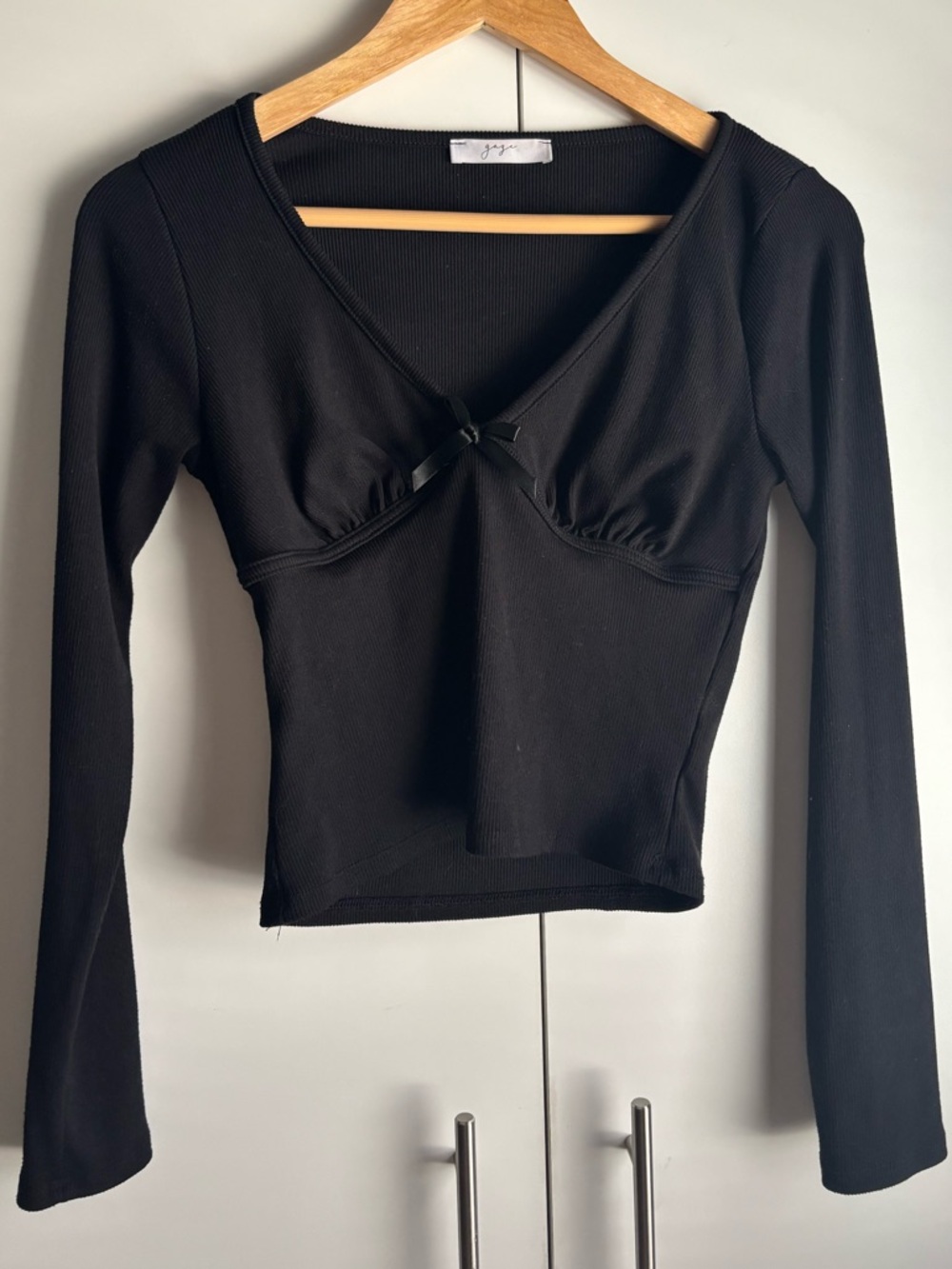Black Ribbed Long-Sleeve V-Neck Top with Bow